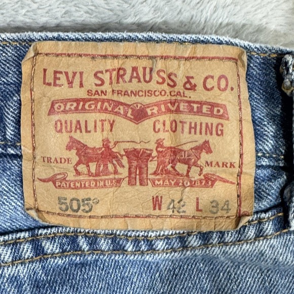 Levis 505 Jeans Mens 42x34 Blue Straight Fit Medium Wash Distressed Stain Denim - Picture 6 of 10